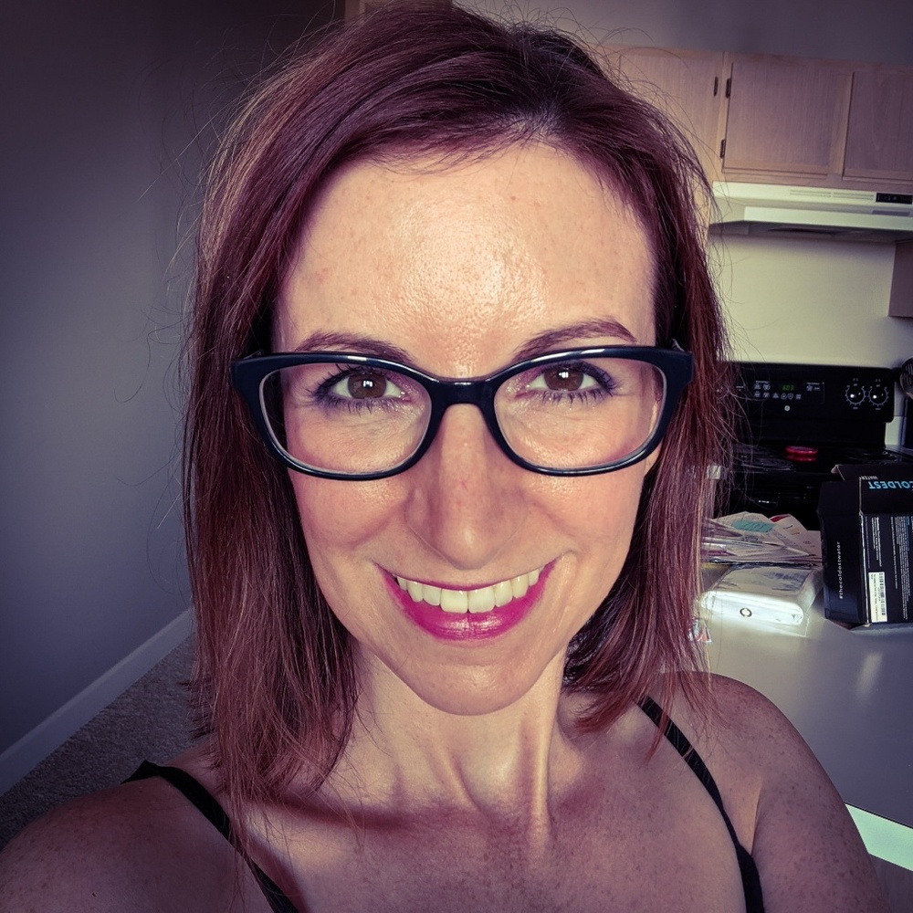 Meet your Posher, Jennifer